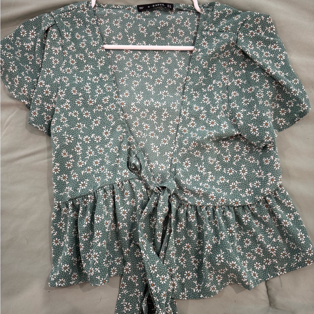 XS/S Tops - Picture 11 of 15